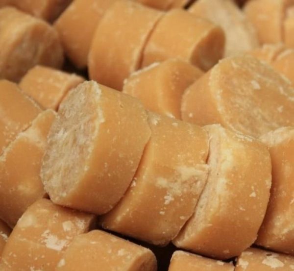 raw-jaggery