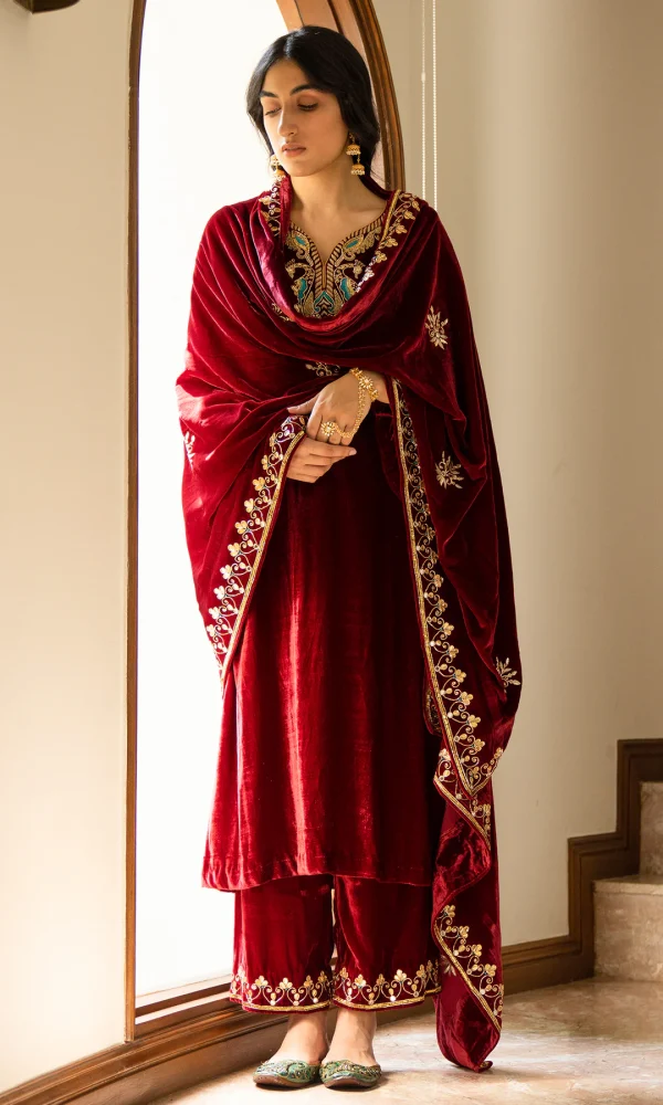 Zardozi Embroidered Shawl2